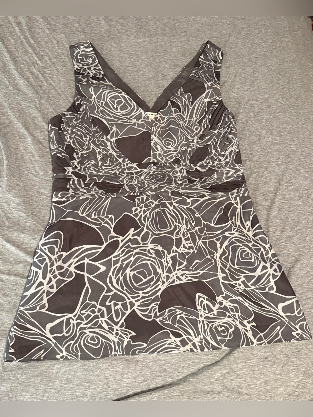 Banana Republic Gray and White Abstract V-Neck Top